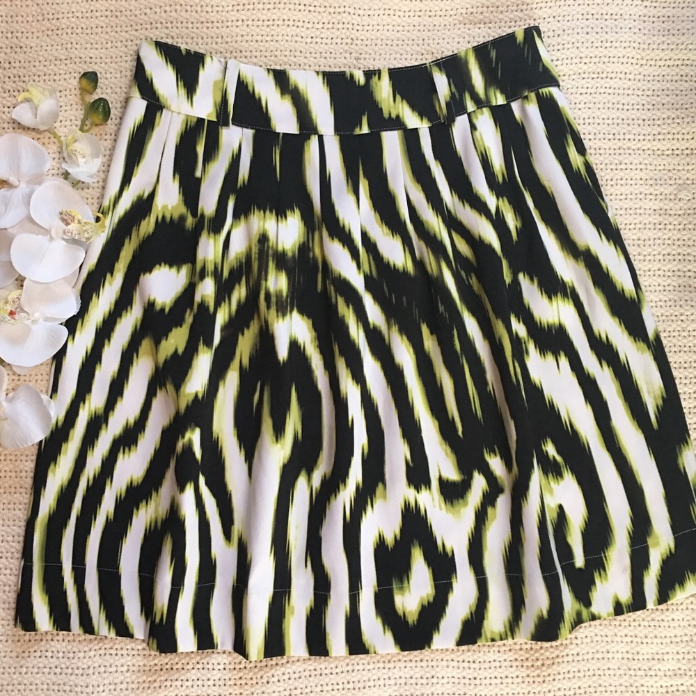 WORTHINGTON Pleated zebra printed skirt/ S…